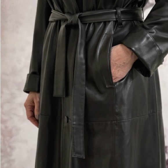 VINTAGE/CLASSIC  ANN TAYLOR GENUINE LEATHER FULL LENGTH COAT - Picture 9 of 13